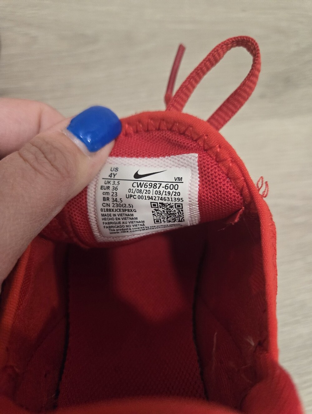 Red Athletic Sneakers - Breathable Running Shoes - Picture 5 of 5